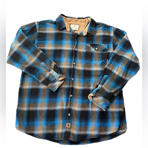 Legendary Whitetails Other - Legendary Whitetails Blue and Brown Plaid Flannel Button Up Shirt